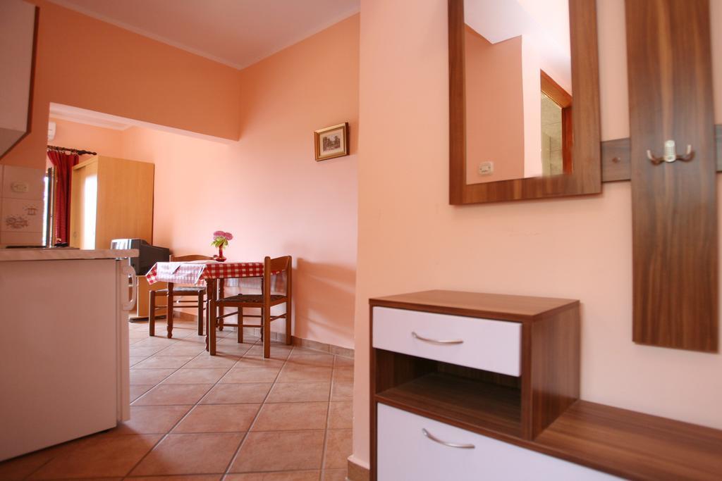 Apartments Neda - Porec South Bilik gambar